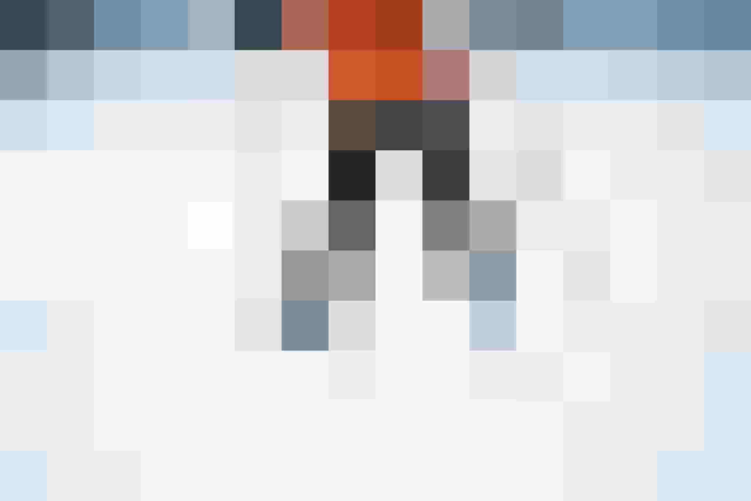 Langläufer auf verschneiter Loipe im Skigebiet Hohe Tauern